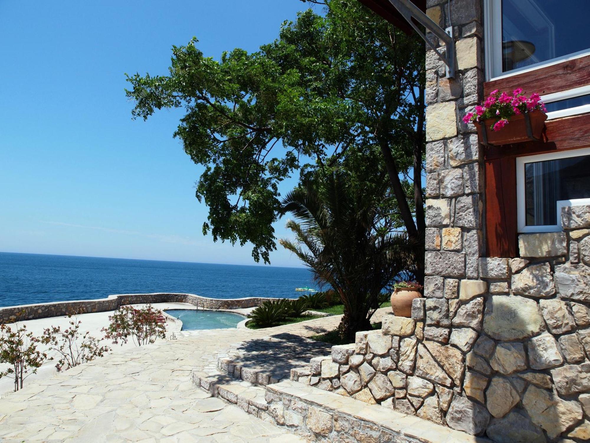 Hotel R Utjeha Luaran gambar