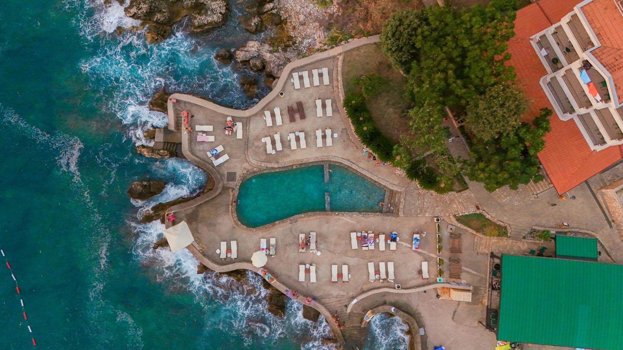 Hotel R Utjeha Luaran gambar