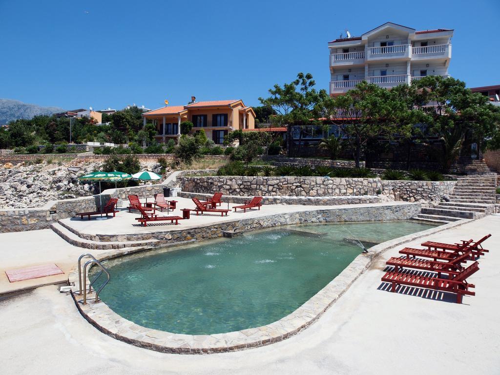 Hotel R Utjeha Luaran gambar