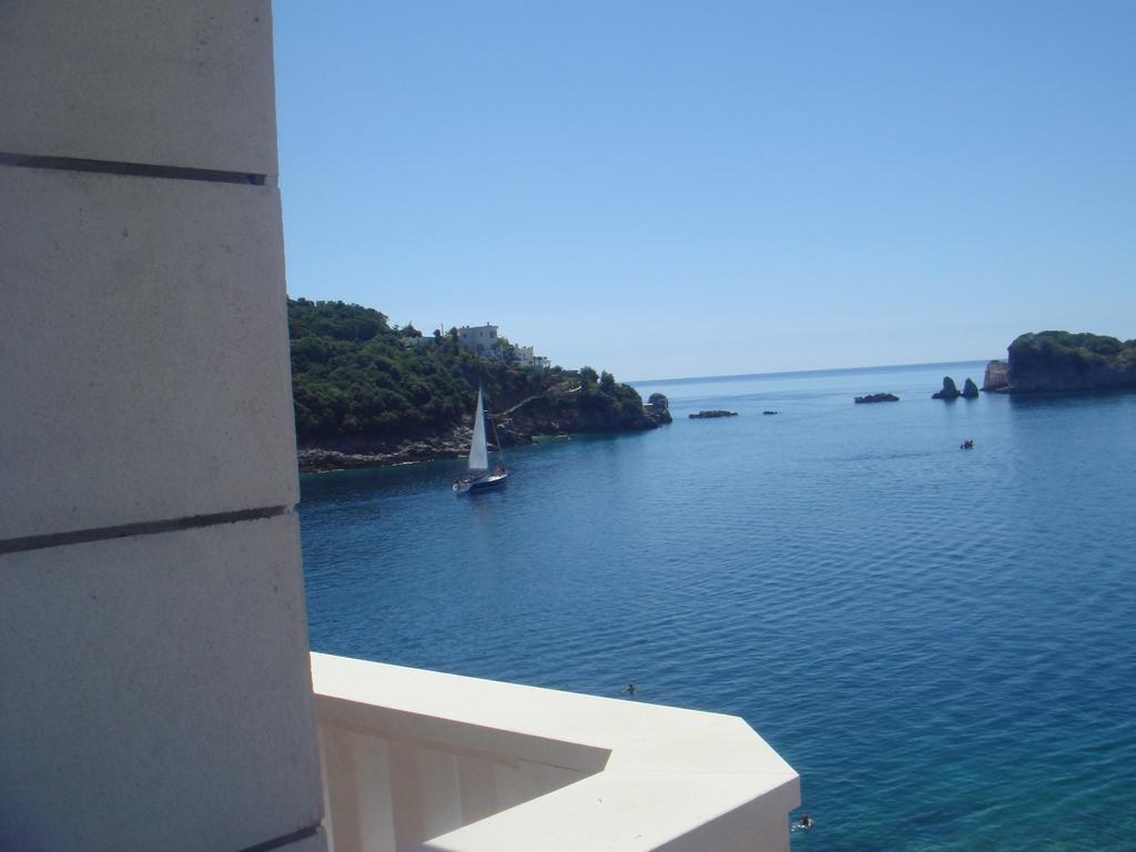 Hotel R Utjeha Luaran gambar